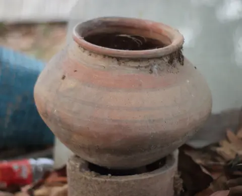 Ancient pottery reveals the secrets of Stone Age cooking