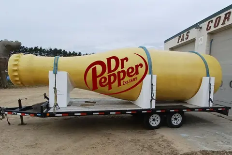 Texas is getting a giant 23-foot Dr Pepper bottle