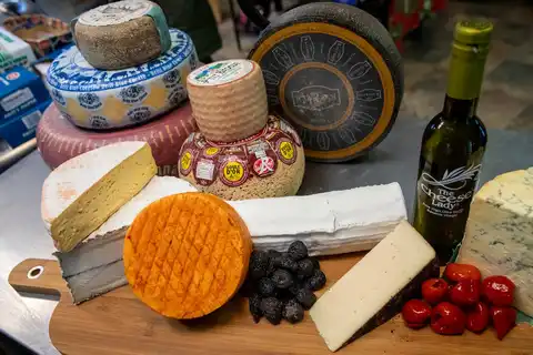 An Up North meadery and the Cheese Lady pair Michigan bee wines with cheeses from around the world