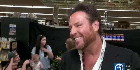 Celebrity chef Scott Conant returns to Watertown for a cookbook signing