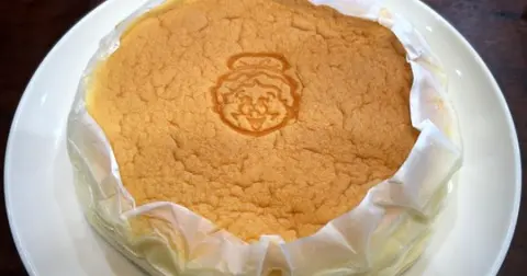 Osaka's viral Japanese cheesecake has a lesser-known rival called Aunt Wanda